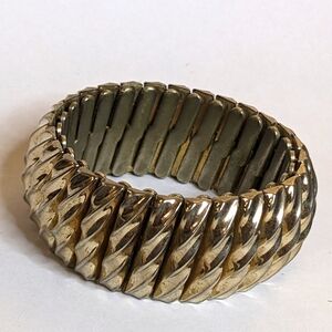 Vintage 1940s Gold Filled Signed Harwood "Leading Lady"  Expansion Bracelet